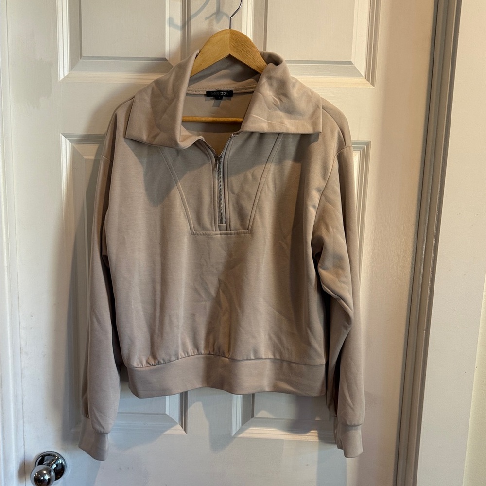 Papermoon Light Gray Top